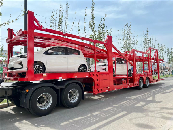 车辆运输半挂车